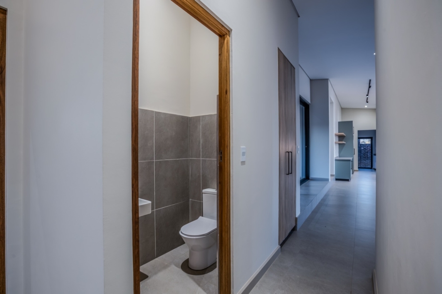 3 Bedroom Property for Sale in Vyfhoek A H North West